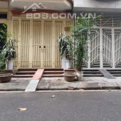 12 TỶ 8 BÁN NHÀ 45M2 -5 TẦNG – PHỐ HOÀNG NGỌC PHÁCH, - PHÂN LÔ – OTO – SỔ ĐỎ VUÔNG VẮN – ĐỐNG ĐA