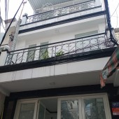 BÁN NHÀ: HẺM THÔNG - SÁT XE HƠI –PHÚ NHUẬN-HUỲNH VĂN BÁNH, 28M2 , NHỈNH 4TỶ.
