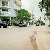 NHÀ HẺM XE TẢI HUỲNH TẤN PHÁT, ÔTO NGỦ TRONG NHÀ CHỈ NHỈNH 8 TỶ, DÒNG TIỀN SẴN 15TR/THANG.PHƯỜNG PHÚ THUẬN QUẬN 7.