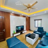 HIẾM nhà Phạm Thận Duật Cầu Giấy 55m, 5T, 7.55 tỷ ô tô, văn phòng