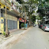 PHÂN LÔ VIP - VỈA HÈ RỘNG - Ô TÔ TRÁNH ĐỖ NGÀY ĐÊM 

- KINH DOANH MỌI LOẠI HÌNH 

MP TRUNG YÊN CẦU GIẤY. 100M. 5 TẦNG. MT 4.8M. Giá tl.