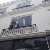 Bán nhà đường Quang Tiến, Nam Từ Liên 30m, 5 tâng, MT 3.5m, giá 3.3 tỷ
