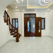 Nhà Đẹp - Dân Xây - Ô Tô Đỗ Cổng - Chỉ 2.7 Tỷ - Bắc Từ Liêm. 0966931622