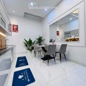 PHÂN LÔ - Ngô Quyền - HÀ ĐÔNG 
diện tích : 47m2 
Xây dựng : 5 tầng 
Full NỘI THẤT NHƯ KHÁCH SẠN 5 SAO