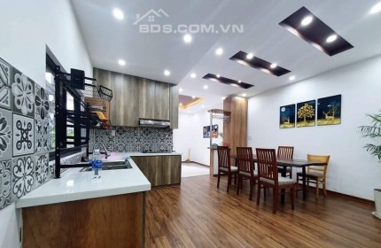 Cho thuê Studio bếp rèm 4tr5 Vinhomes Quận 9