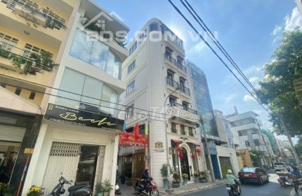 Thuê nhà Quận 1 - Góc 2MT Trần Quang Khải - 5x16m