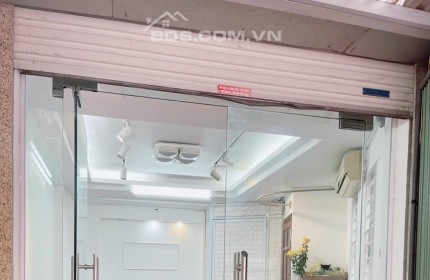 Cho thuê nhà nguyên căn Láng Hạ, Đống Đa 40m2, 5 tầng, 3 ngủ, kinh doanh 18 triệu/tháng.