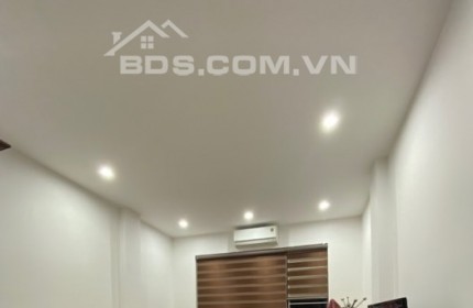 Bán Nhà Hào Nam – 3 Gác Đi Qua Nhà 38m2 4 Tỷ