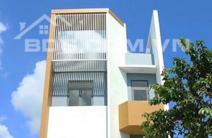 Nhà trong KDT Five Star, vị trí vàng giáp Bình Chánh, 102m2, SHR