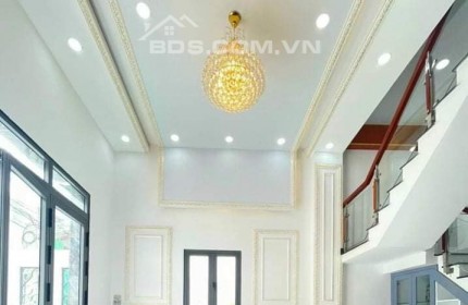 BÁN GẤP GIẢM 1 TỶ, NHÀ HUỲNH TẤN PHÁT QUẬN 7, 65M2, 3 TẦNG. 4,3 TỶ - 0906885823