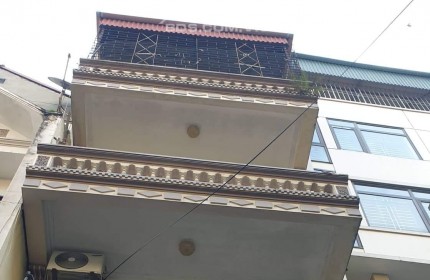 Bán nhà Nguyễn Văn Cừ, 4 tầng 48m2, gần PHỐ, HỒ điều hoà. LH 0357697691