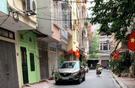 Bán căn nhà ngõ 189 Nguyễn Ngọc Vũ lô góc, xe con tránh, kinh doanh khủng, cộng đồng cư mini phối kết hợp cửa hàng