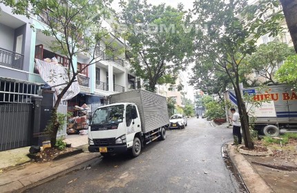 BIỆT THỰ KHU DÂN CƯ CAO CẤP TT Q7 240M2 NGANG 12M