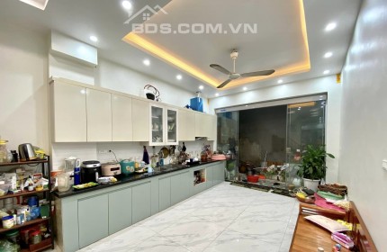 Bán nhà 56m2 Mặt phố An Dương, Tây Hồ Kinh doanh Sầm uất 15.8 tỷ