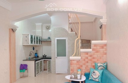 Bán nhà Xã Đàn 40m x 4 tầng, Cho thuê tốt-Tiện nghi đầy đủ, giá 3.1 tỉ