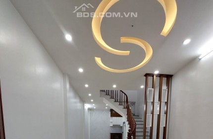 Bán nhà 159m2 Mặt phố Yên Hoa, Tây Hồ Dòng tiền Thang máy 27.9 tỷ