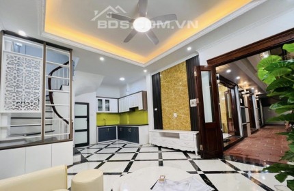 NHÀ ĐẸP, GIÁ RẺ - ĐỊNH CÔNG THƯỢNG - HOÀNG MAI
