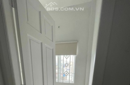 HXH Lạc Long Quân, Tân Bình, 5 tầng, 40m2, HXH,  giá chỉ 7 tỷ x triệu