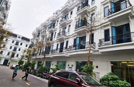 Cần bán gấp nhà Kiến Hưng Luxury đã hoàn đẹp.đang cho thuê 25tr/tháng diện tích 72,5m2, giá 10.6 tỷ Lh 0333846866