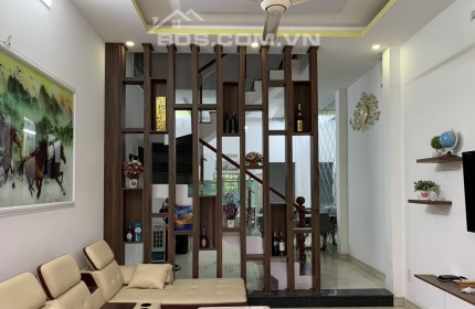 Nhà Phố 87.6m2, 3 Lầu,3 Phòng Ngủ, Đường 7m Quận12