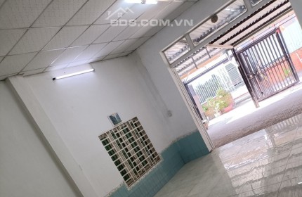 Cho thuê nhà rộng 260m2, 8*32.5 sát đường HÀ HUY GIÁP, Thạnh Xuân, Q.12, TPHCM