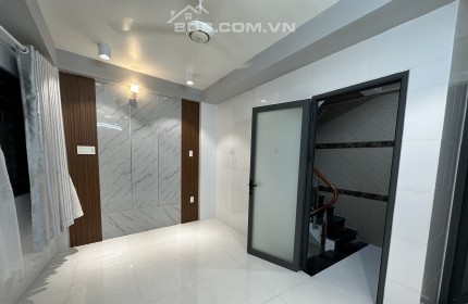 Bán nhà 1T2L đường Huỳnh Văn Bánh, Q.Phú Nhuận, 23.1m2, SHR, 4.6 tỷ. Lh:0942251257