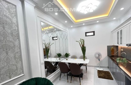 Bán nhà ngõ 219 Định Công Thượng DT 35m2 giá 3.35 tỷ đẹp long lanh.