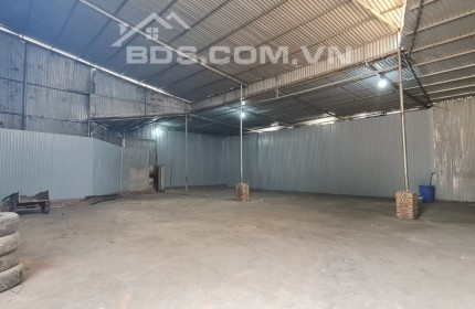 Cho thuê 450m kho xưởng tại Đông Ngạc, Bắc Từ Liêm, Hà Nội.sẵn điện 3 fa nước sạch container đỗ cửa giá 55k/m