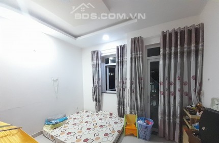 Cho thuê nhanh nhà 40/23 Trần Quang Diệu, 7PN, 8WC