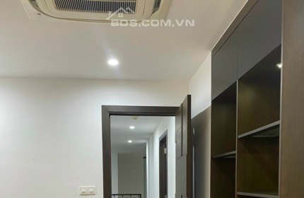 Căn hộ Duplex thông tầng 198m2, 3PN,3wc, 2 sảnh tiếp khách, nội thất mới cao cấp giá 4,9 tỷ.