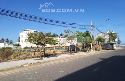 Đất nền bắc vân phong Nha Trang 2200m2 nằm tại mặt đường ngô gia tự thị trấn Vạn Giã