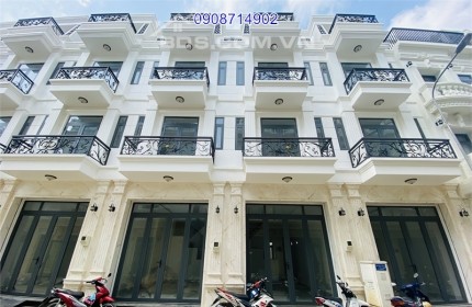 Nhà 4 tầng full nội thất MT Tô Hiệu sổ riêng 4x17m cách trường Trần Cao Vân 200m dọn vào ở ngay