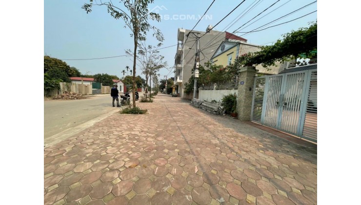 BIỆT THỰ NHÀ VƯỜN - 232M 03 TẦNG, VỈA HÈ: 10m, Ô TÔ ĐÁNH VÕNG, tại NAM HỒNG - ĐÔNG ANH 15 TỶ