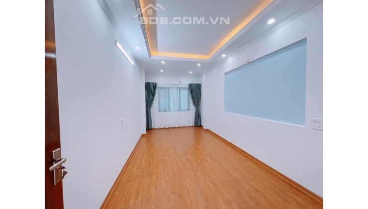 NHÀ THANH NHÀN TẦM TIỀN NHỎ 5.2 TỶ, 45M2, LÔ GÓC, NGÕ RỘNG 2M4, TRƯỚC THOÁNG VĨNH VIỄN