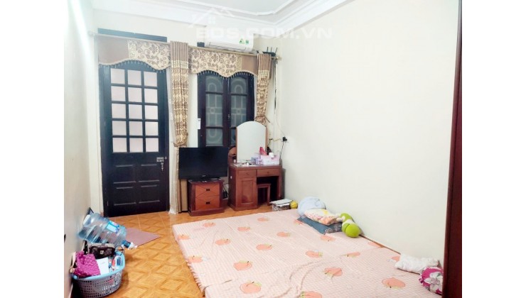 Gia đình cần B ÁN nhà 108 Trần Phú Mộ Lao, 40m, 4 tầng,  cạnh ga tàu điện VĂN QUÁN