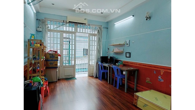 Bán Rẻ Nhà Hẻm Xe Tải 8m Văn Cao,Tân Phú,80m2,Vuông,Ngang 4m,ChỉHơn 6 tỷ