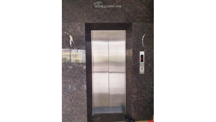 Toà nhà văn phòng Long Biên, 248m x 6 tầng, móng 11 tầng, mặt tiền 13m, full thổ cư