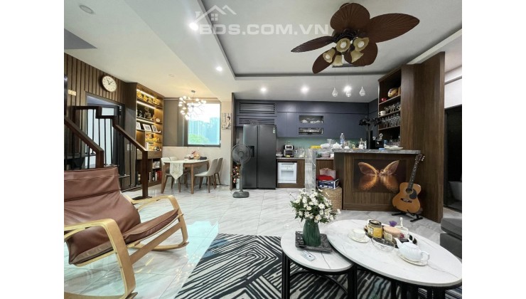 TOÀ VĂN PHÒNG 9 TẦNG – TT QUẬN BA ĐÌNH – KINH DOANH – DÒNG TIỀN SIÊU KHỦNG