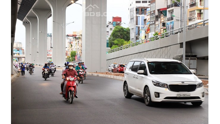 Đất rẻ nhất Trường Chinh 60m2 ,tặng nhà 3 tầng,Ngõ 7 chỗ vào nhà .1 phút ra Trường Trinh,giá 135t/m