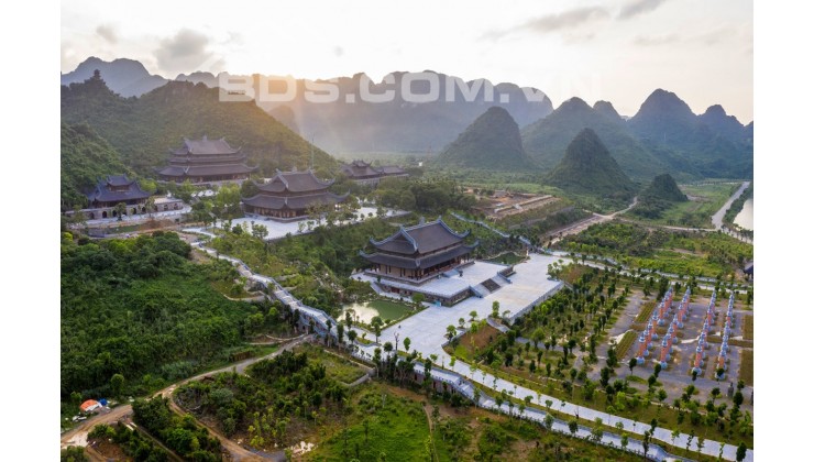 Bán đất cạnh Cây Xăng Minh Thắng đối diện chùa Tam Chúc, Ba Sao, Kim Bảng Hà Nam giá 70tr/m2