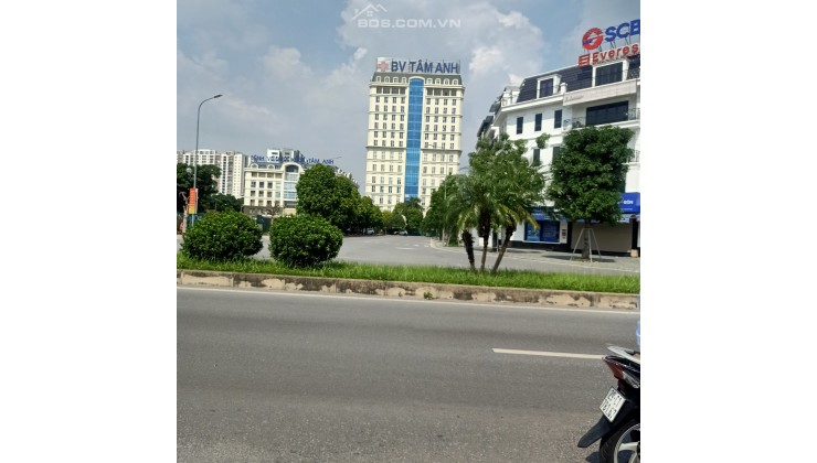 Bán nhà Hồng Tiến, view Hồ, nhà mới, đẹp long lanh, 75m2, giá 12 tỷ