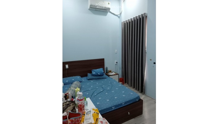 Bán nhà đẹp, giá rẻ, 4 tầng BTCT, 40m2, nhỉnh 3 tỷ