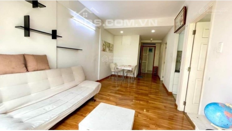 Bán rẻ căn Ehome3 ; 64m2/2PN/2WC Có banlon , đã có sổ hồng