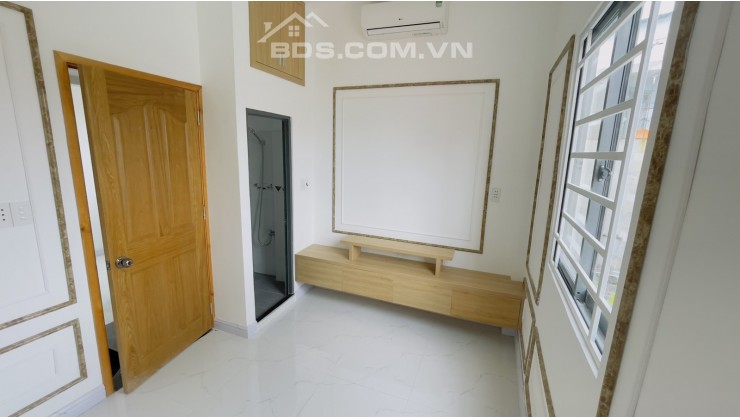 Bán Nhà đường Nguyễn Lâm quận Bình Thạnh diện tích 233 m2 giá thương lượng