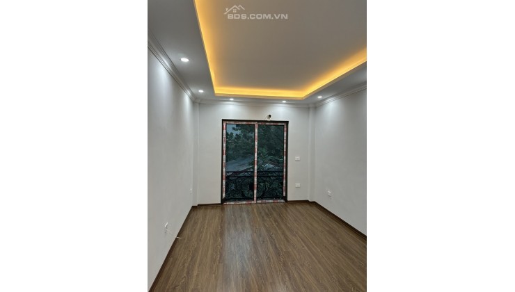 Bán căn nhà ngõ 52 Quang Tiến, Nam Từ Liêm 41m, 4 tâng, giá chỉ 3.7 tỷ. 0986383826