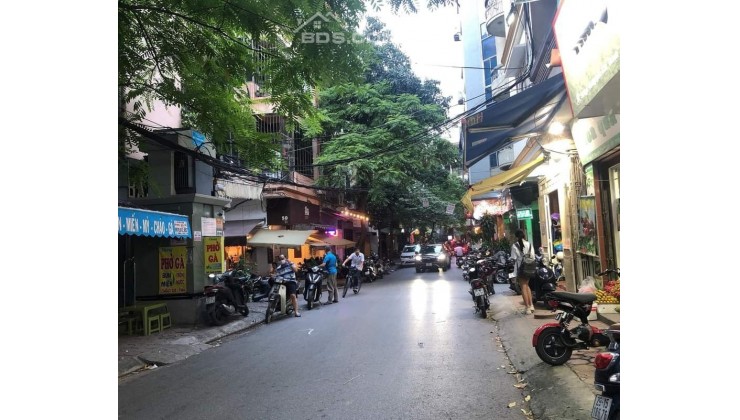 Bán nhà ô tô tránh kinh doanh sầm uất mặt đường Nguyễn Chí Thanh Đống Đa vỉa hè 1.5m