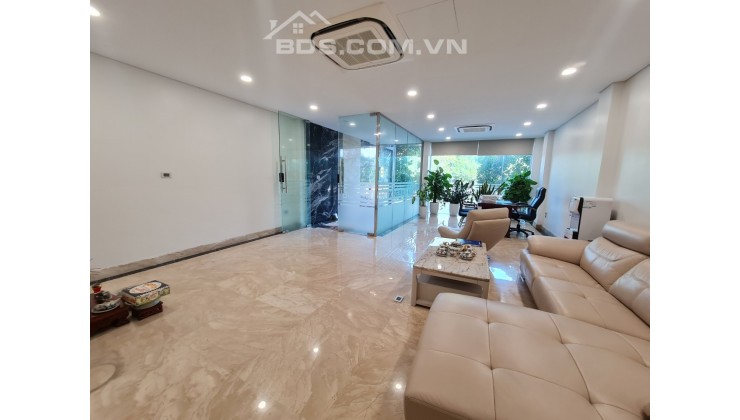 Tòa nhà 8 tầng phố Ái Mộ, 160m2, vỉa hè ô tô tránh, thuê văn phòng, căn hộ, nhỉnh 20 tỷ