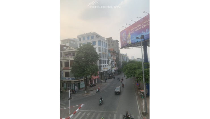 Bán nhà Nguyễn Khang,giá 13,9 tỷ NHÀ MỚI, 3 Ô TÔ tránh,THANG MÁY, HẦM xe, gần chợ -KINH DOANH