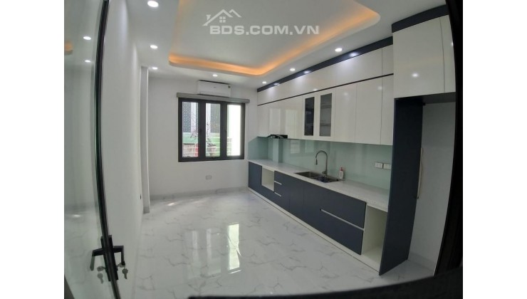 BÁN NHÀ XUÂN THỦY PHÂN LÔ OTO KINH DOANH 55.2 M2 11.2TỶ!