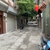 Chính Chủ B.á.n gấp nhà Phân Lô, Ô TÔ, Nguyễn Khánh Toàn, 50m2 x4T